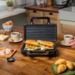 ESTIA ΤΟΣΤΙΕΡΑ KING TOAST 2 ΘΕΣΕΩΝ 900w ΜΕ ΒΑΘΙΕΣ ΑΠΟΣΠΩΜΕΝΕΣ ΑΝΤΙΚΟΛΛΗΤΙΚΕΣ ΠΛΑΚΕΣ - Image 5