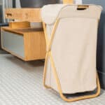 ESTIA ΚΑΛΑΘΙ ΑΠΛΥΤΩΝ BAMBOO ESSENTIALS 40x40x70cm ΜΕ ΘΗΚΗ ΠΟΛΥΕΣΤΕΡΑ ΠΤΥΣΣΟΜΕΝΟ ΜΠΕΖ - Image 3