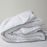 Πάπλωμα Λευκό 4 εποχών Microfiber Σατέν Ριγέ Melinen - Image 2