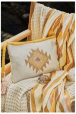 Calma House - Τσαντάκι Φάκελος Berta 22x35cm Mustard - Image 2