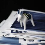 Raeder - Κεραμικό Διακοσμητικό Director Donkey 10 x 4,5 x 10cm - Image 2