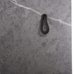 ΠΑΠΟΥΤΣΟΘΗΚΗ-ΝΤΟΥΛΑΠΙ ALVARO HM8954.12 ΜΕΛΑΜΙΝΗ SONAMA-STONE TEXTURE 50Χ38Χ135Yεκ. - Image 7
