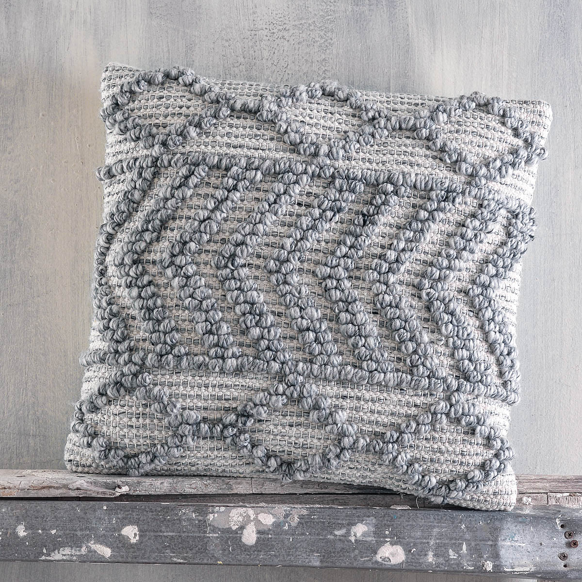 sabia_pillows_web__19 Μαξιλάρι Καναπέ Sabia Γκρι 45x45εκ. Rythmos - Image 1